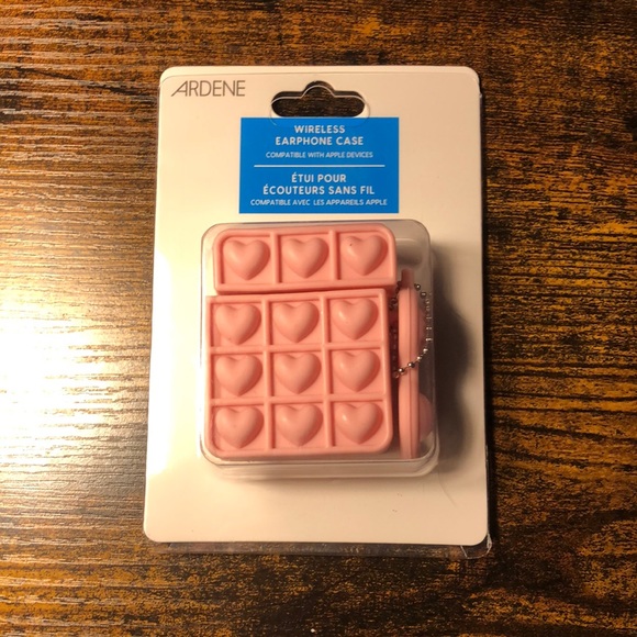 Wireless earphone case - Picture 1 of 1